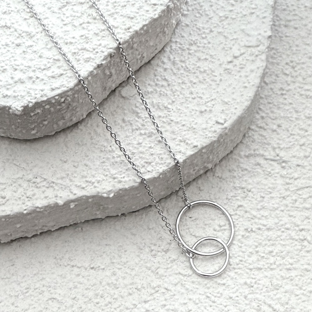 925 Sterling Silver Double Circle Link Necklace! NEW! - Picture 3 of 4